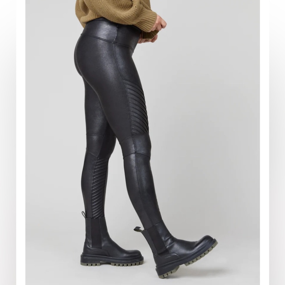 Spanx
Spanx-  Moto Leggings women’s - Picture 2 of 9